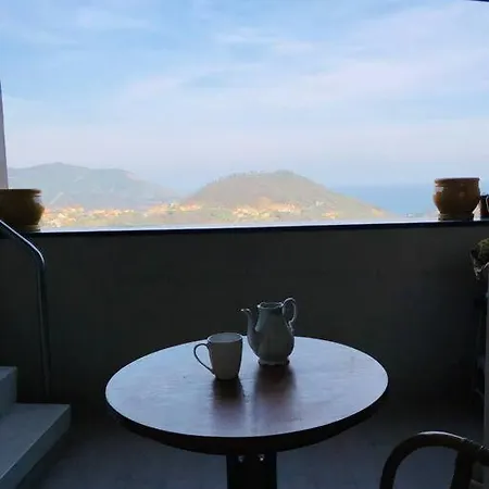 Casa Luci, Vista Mare Vezzi Portio